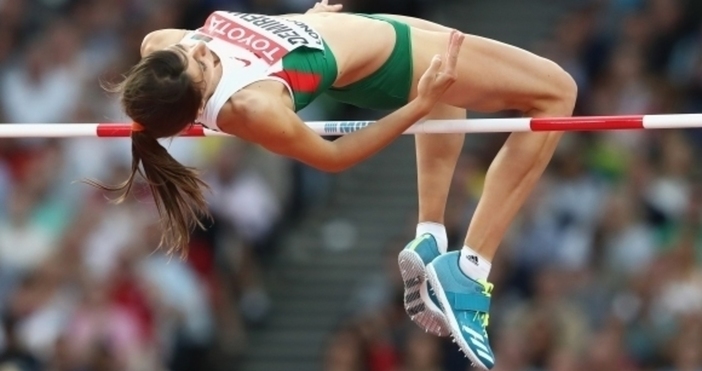 Сребърната медалистка от oлимпийски игри Мирела Демирева се нареди на