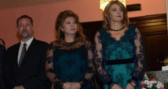 Съпругата на президента Десислава Радева събра хиляди коментари относно тоалета