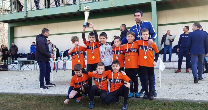 Футболна академия Валенсия Варна организира кастинг за вратари родени през