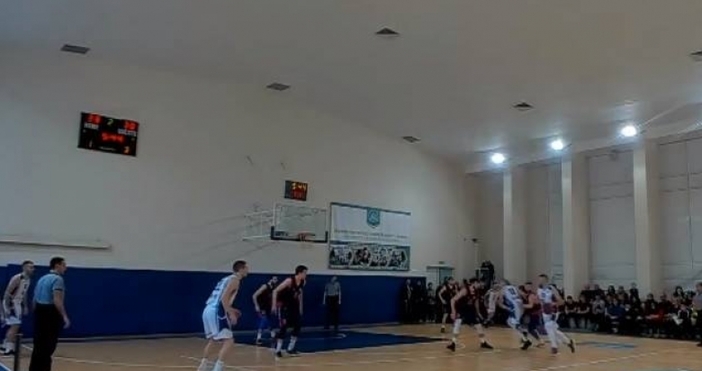 Баскетболният тим на Икономическия университет във Ваарна спря фантастичната серия на