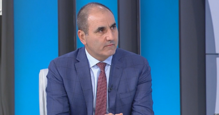 Темата сигурност не трябва да има политически оттенък Това заяви