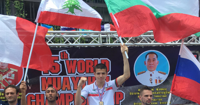 Грандиозно посрещане във Варна на най-младия ни световен шампион по