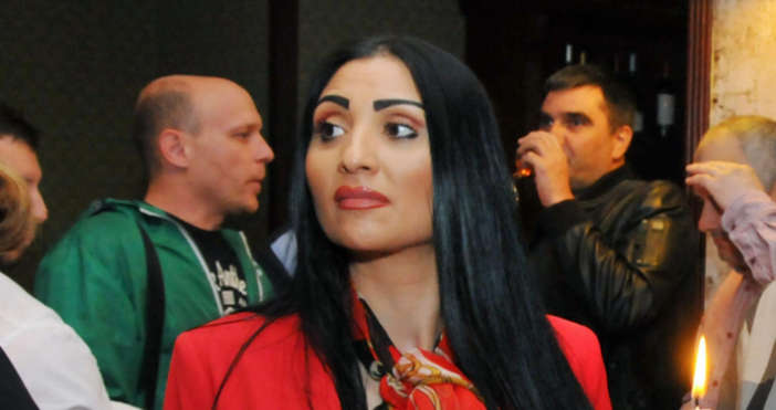 Софи Маринова напуска риалити шоуто  Като две капки вода  след заплахи от гаджето