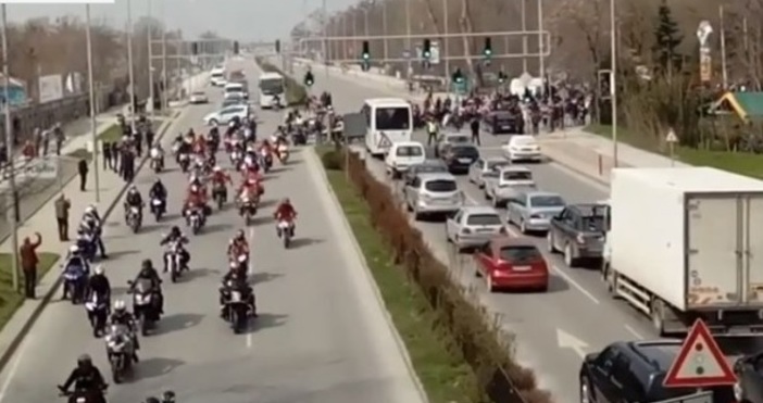 © Plovdiv24 bg Стотици мотористи се събраха в Пловдив и потеглиха