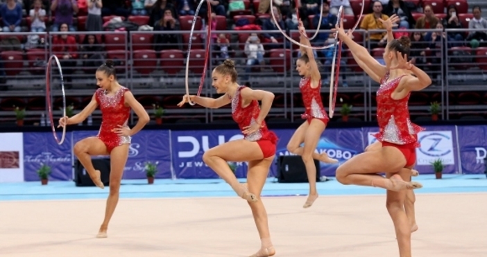 Българският ансамбъл по художествена гимнастика спечели по изключително убедителен начин