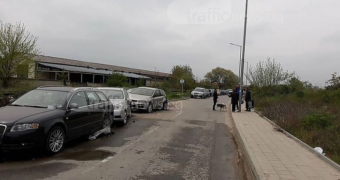 снимки  trafficnews bgВсички 10 коли които бяха пометени от пияната шофьорка край комплекс