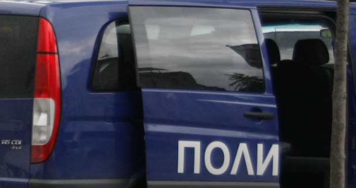 Операция на ГДБОП, подкрепена от жандармерията, се провежда във Враца.