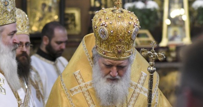 Състоянието на българския патриарх Неофит който беше приет снощи в