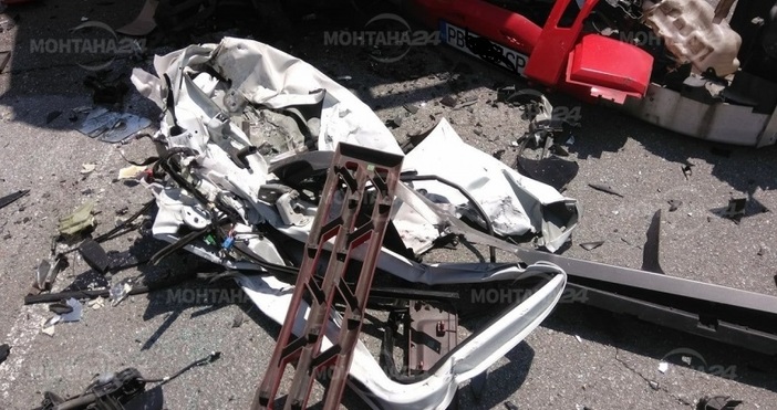 Снимки монтана24 Тежка катастрофа между ТИР и товарен микробус е станала