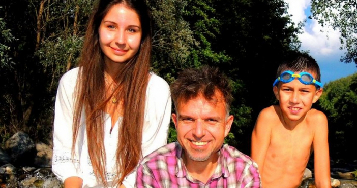 Дъщерята на Боян Петров Теа не успя да се присъедини