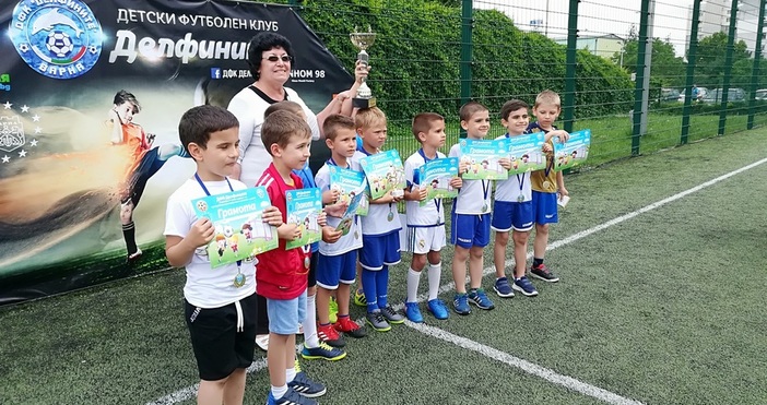 Малките футболисти на детска градина Делфинче“ спечелиха 9-то издание на