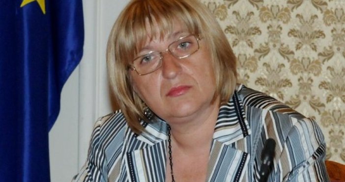 На този ден през 1958 г. е родена Цецка Цачева.Тя
