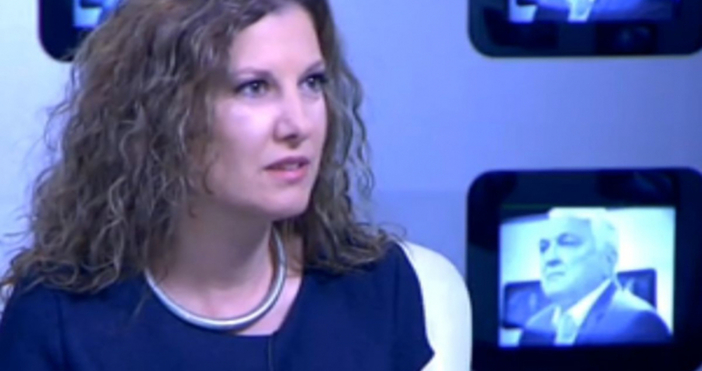 Журналистката Миролюба Бенатова за пореден път привлече вниманието със свой