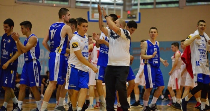 Черно море Тича е първият финалист на държавното първенство по баскетбол
