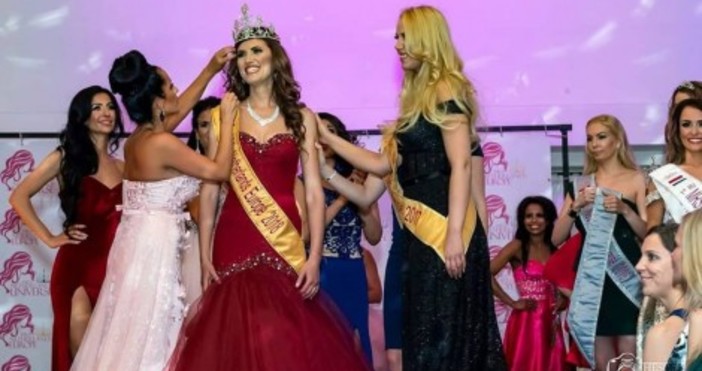 Снимка: фейсбукВарненката Юлия Бакалова спечели титлата мисис Нидерландия - Европа,