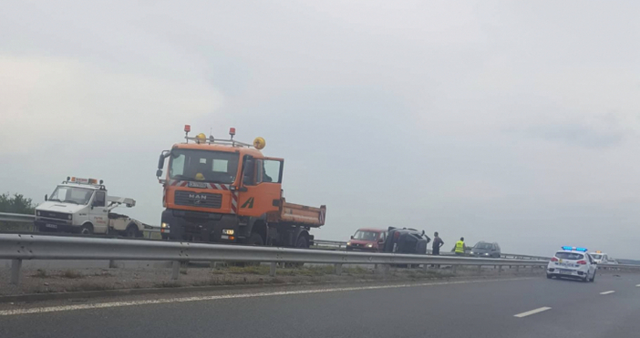 Снимка БлицПреди броени минути на автомагистрала Струма е станала жестока