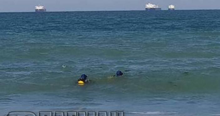 Снимка Флагман бгВодолази току що извадиха от морето трупа на 12 годишния Кристиян