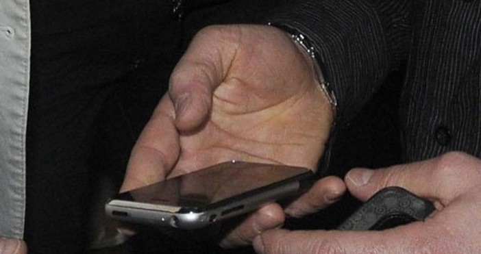 Снимка Булфото25 годишен мъж от Мездра е задържан за серия телефонни