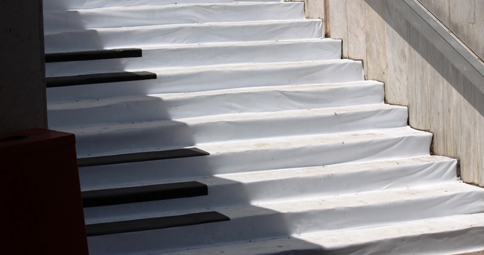 Ентусиазъм и радост предизвика появата на пеещо стълбище във Варна