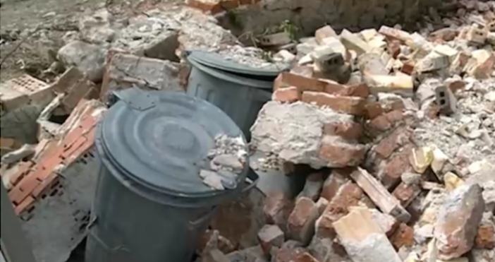 Снимка Нова ТвБурният вятър събори огромна стена в Стария град на Пловдив