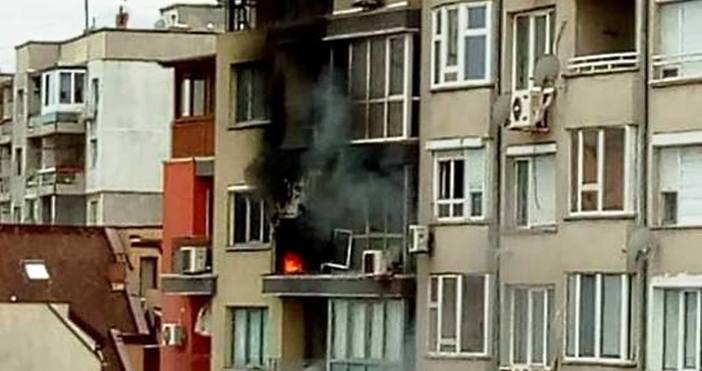 Варненските огнеборци все още разследват причината за пожара, възникнал вчера