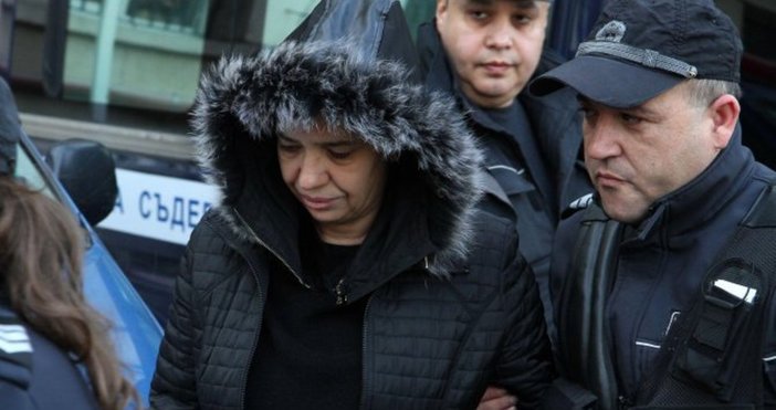 Анита Мейзер финтира репортерите и напусна ареста във Варна инкогнито Тя