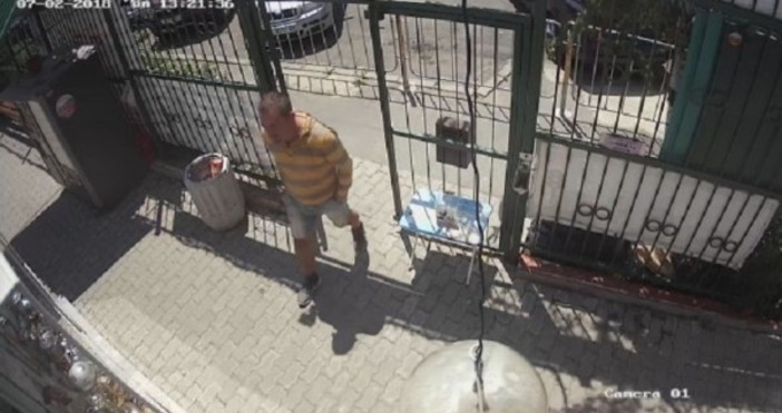 Снимка bTV Мъжът който отмъкна кутия за дарения за болно