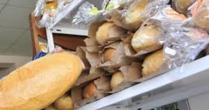 Снимка БулфотоОт ден вече в Панагюрище ядат по-скъп хляб, съобщи възмутен