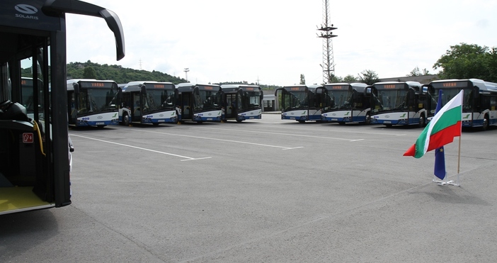 снимки Live Varna bg15 нови автобуса тръгнаха по улиците на Варна  Пътно превозните средства са