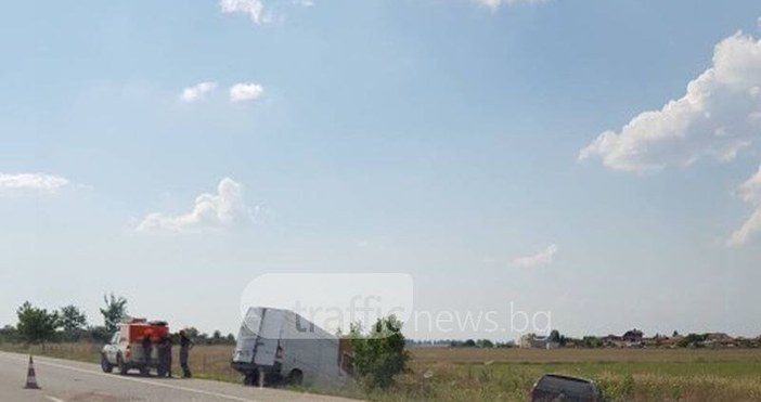 Снимки trafficnews bgЖена загина в жестока катастрофа край Пловдив Инцидентът е станал