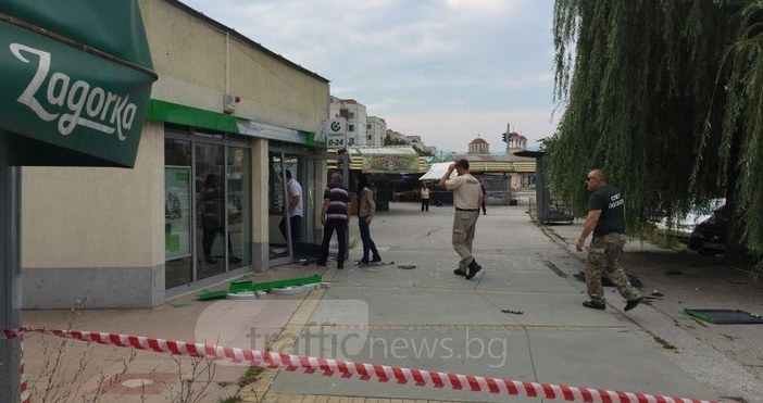 снимка Трафик НюзВзривен е банкомат в Пловдив предаде кореспондент на bTV Устройството
