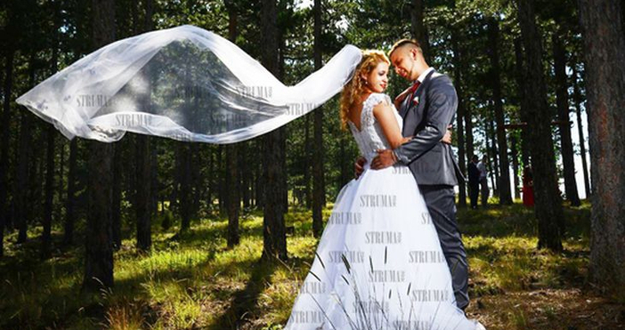 Снимки СтрумаЕдна нестандартна приказна горска и вълшебна сватба вдигнаха младите