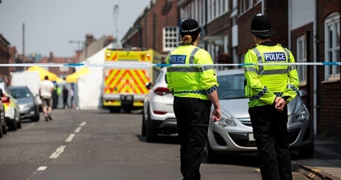 Британската полиция съобщи че е открила малка бутилка съдържаща невропаралитичното