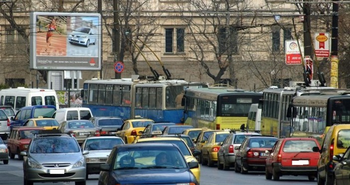 Замърсяващите автомобили ще бъдат ограничавани в централните части на София.