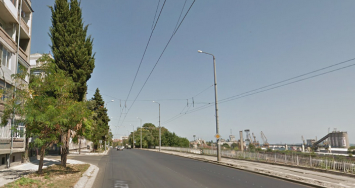 От най високата част на надлеза в Бургас преминаващ покрай бул