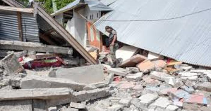 Предстои да бъдат евакуирани 900 туристи от засегнатите от земетресението
