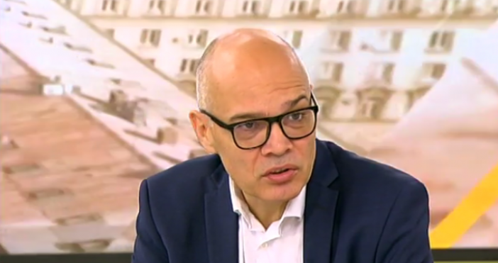 Не мога да коментирам дали е имало сценарий как да