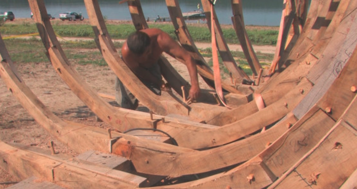 Копие на тракийски боен кораб от преди 3200 години строят