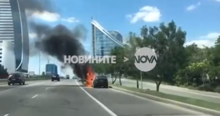 Кола се запали на Цариградско шосе в София видя екип
