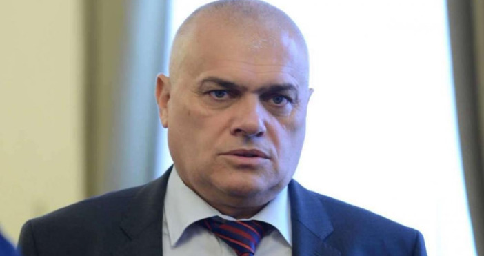 Снимка Канал 3 Липсата на ценни кадри за Пожарната принуди вътрешния