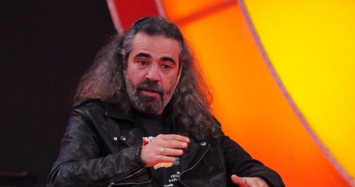 Андрей Слабаков е роден на 13 август 1960 г в