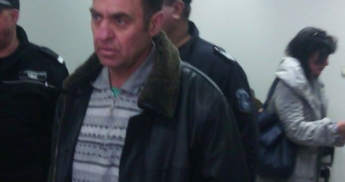 Преди минути Окръжният съд в Пазарджик освободи условно предсрочно от