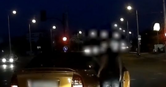 Шофьор нападна друг шофьор на светофар в София Нападението става