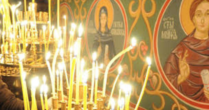 За здраве или по някакъв повод обикновено поставяме свещи на