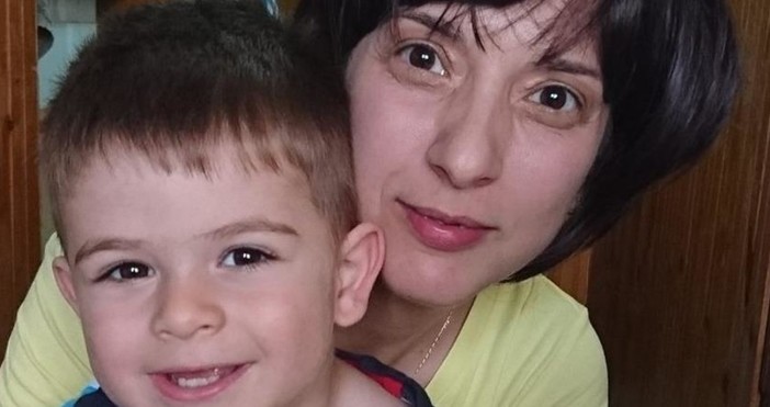 Снимка Нова твМайка на 2–годишно момченце се нуждае от помощ