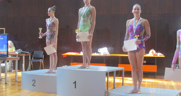Българската художествена гимнастика бе номер 1 на международния турнир Царица