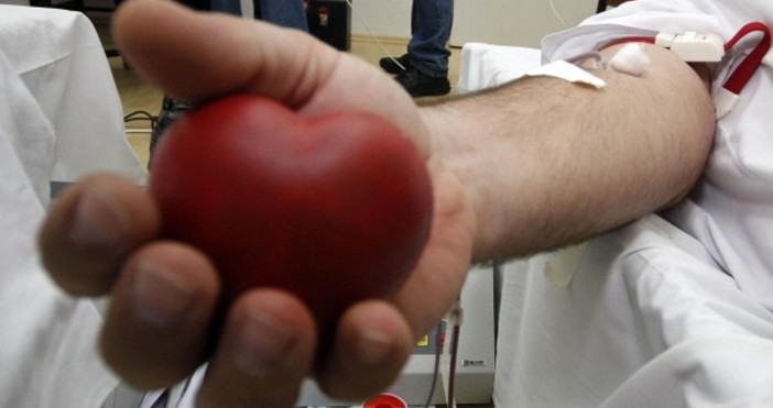 Спешно се търсят дарители с кръвна група АБ за 39 годишния
