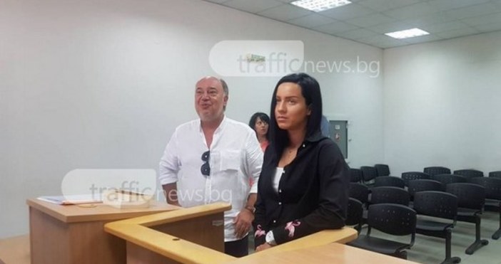 Снимки trafficnews bg Започна разпоредителното заседание по делото срещу 21 годишната Габриела Медарова в