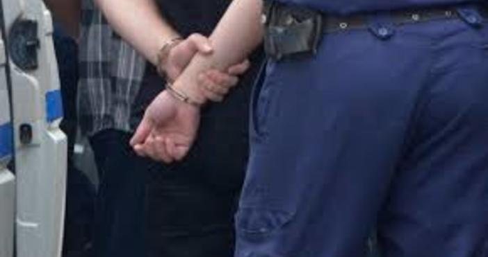 Снимка БулфотоПолицаи от участъка в Чипровци разкриха по обява в популярен