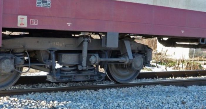Снимка БулфотоСчупен локомотив е предизвикал нов инцидент с бързия влак